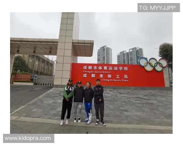 成都足球队在亚运会中的默契配合与战术执行全面分析