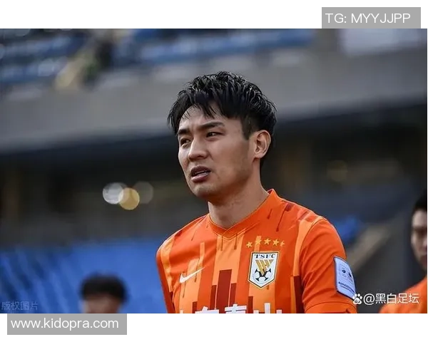 改年龄的足球明星背后的秘密与真相揭示了体育界的潜规则与争议 改年龄的足球明星背后的秘密与真相揭示了体育界的潜规则与争议