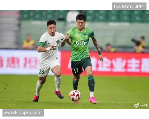 南京足球队在挑战赛积分榜中以58分稳居第一位置，领先其他球队